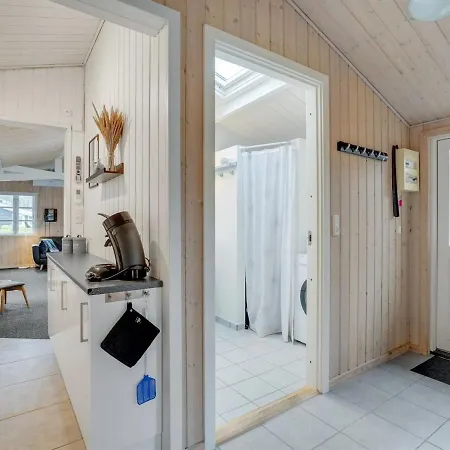 Eldert - 1-2km From The Sea In Nw Jutland By Interhome *